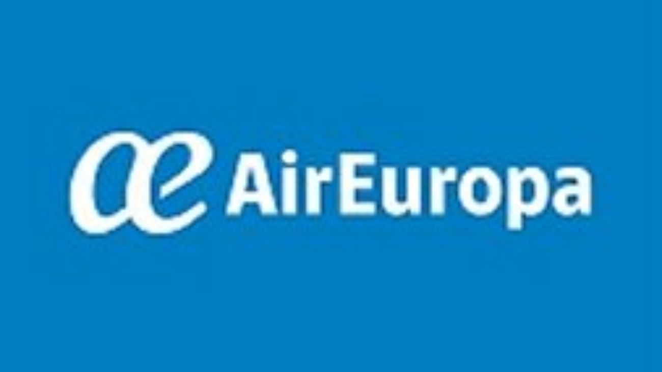 Air Europa blanco sobre azul